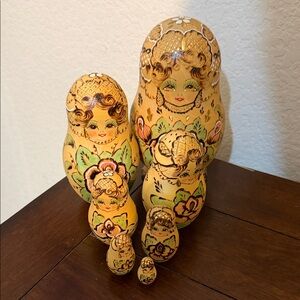 Hand-Painted Russian Nesting Dolls - Yellow and Brown